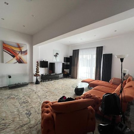 R&B Apartments 普雷代亚尔 外观 照片
