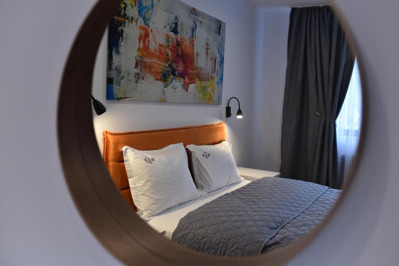 R&B Apartments 普雷代亚尔 外观 照片